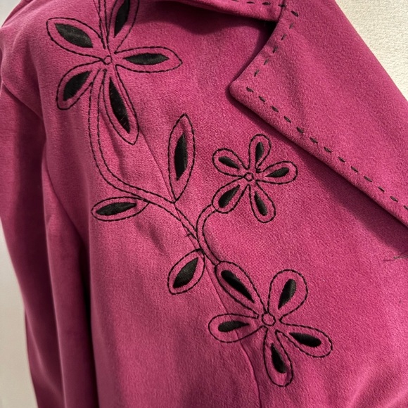 Dressbarn Pink Blazer with Floral Embroidery - Picture 3 of 9